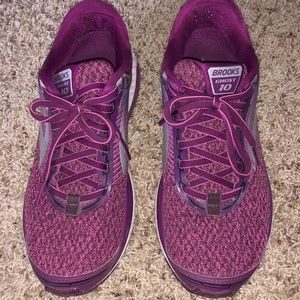 Brooks Ghost 10 running shoes